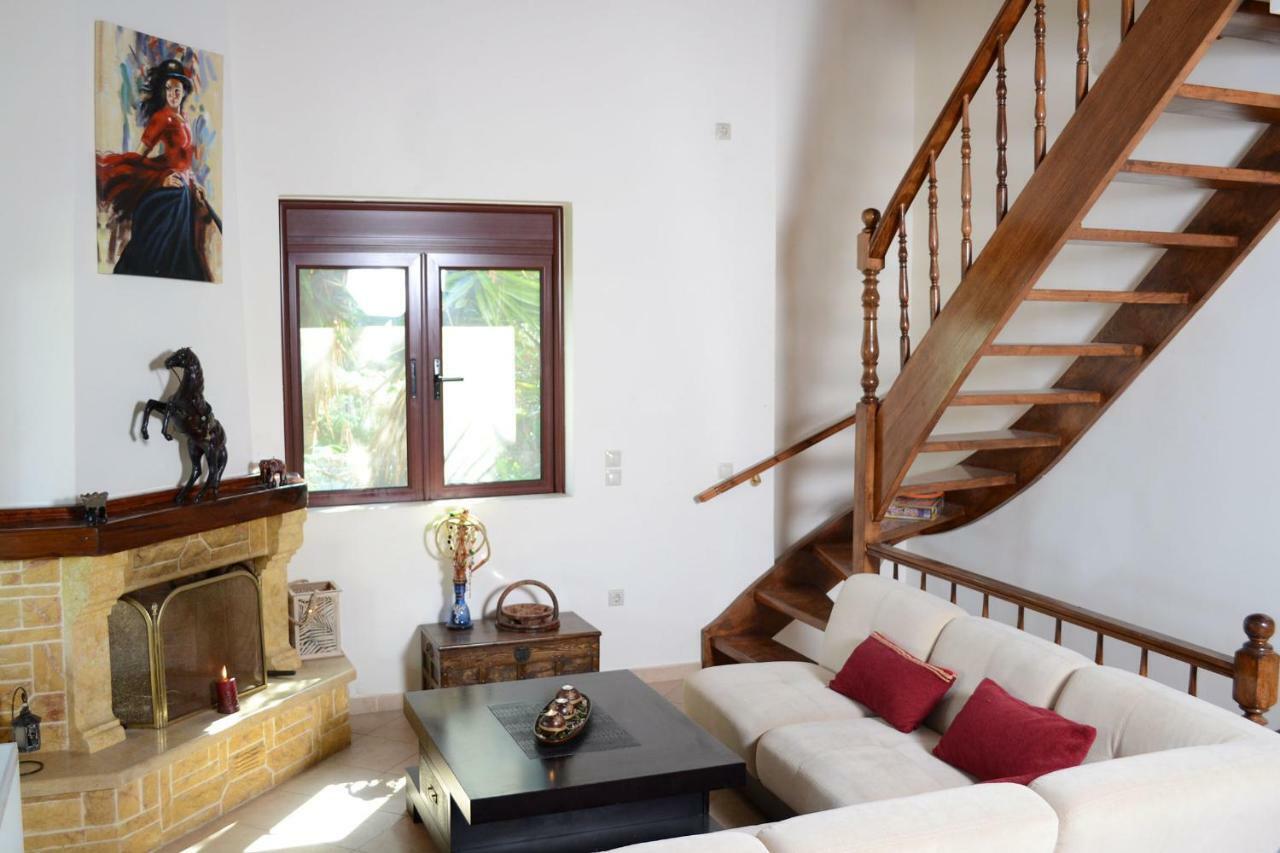 Villa Bella Loukisia Loukissia Εξωτερικό φωτογραφία
